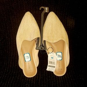 NWT Tan Woven Mule Shoes